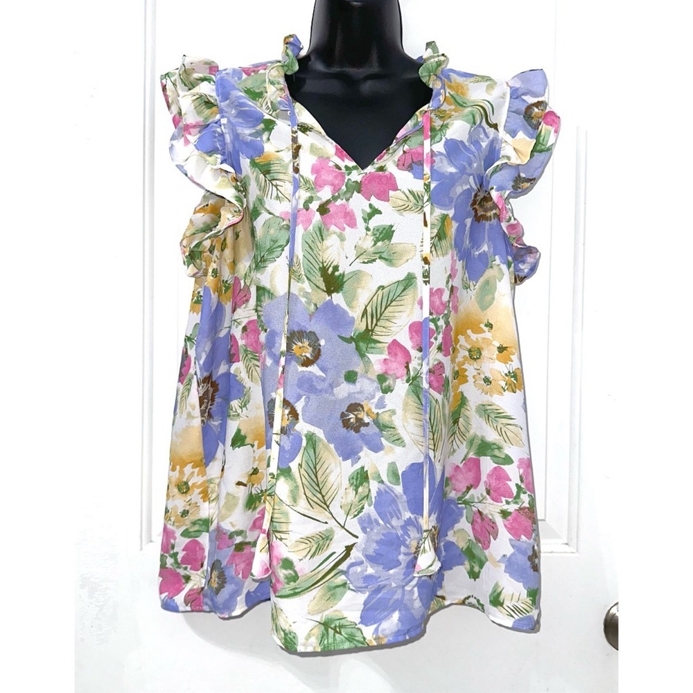 Pleione Colorful Floral Print Ruffle Sleeve blouse, size Large